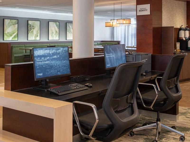 C0FC50D3B53F388C353C218A24A2AF00