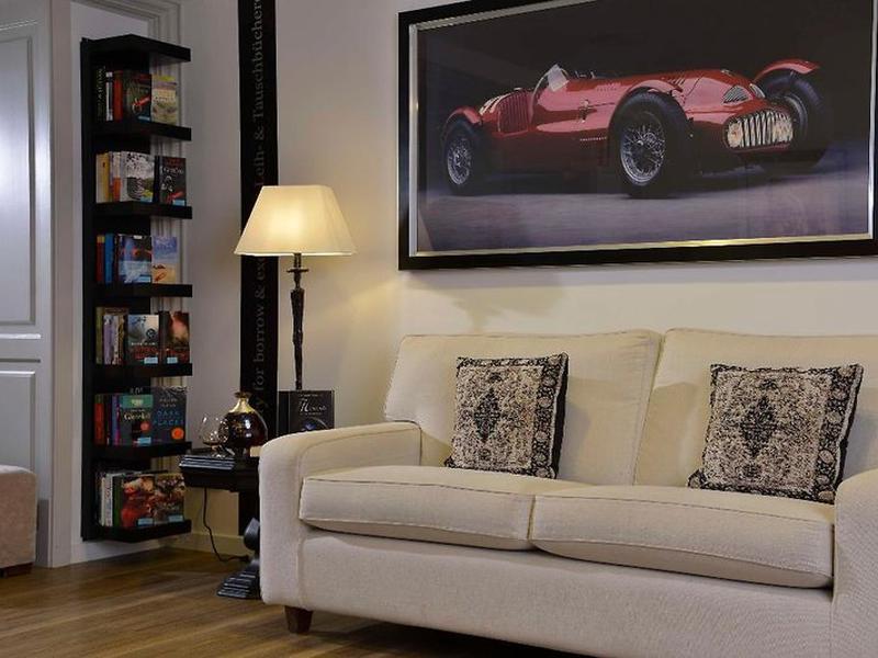 8B5B6032D7897F414A8F1BAC107FF66D