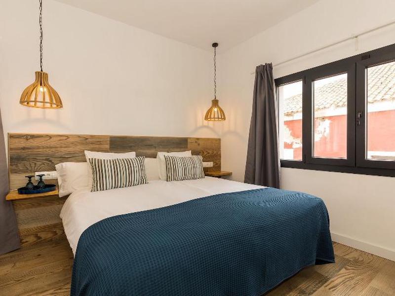 0BBA749533E3F3904D2BCE9643E80B4B