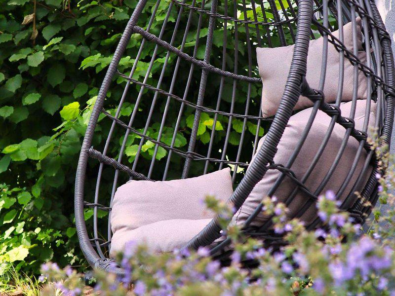 96F7077CC0559141D61BED8C190C8E0B