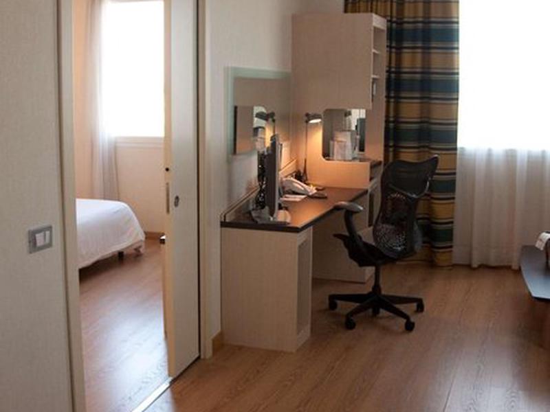 EEA1983F94A4C3538F93695D7F4DA54E