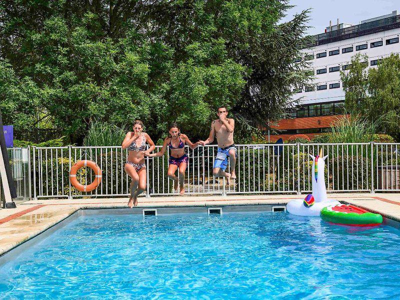 CC2E8DD42075E7BB3E54C7F57D75C96F