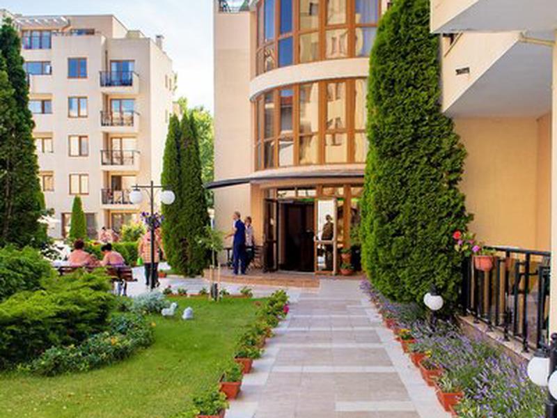 D62757912E16B436CD6CA92B80FE7B09