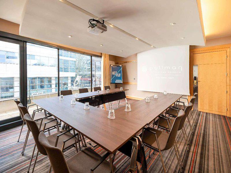 BD13EDDA5D574CCDB8CA93BE1430DCDE