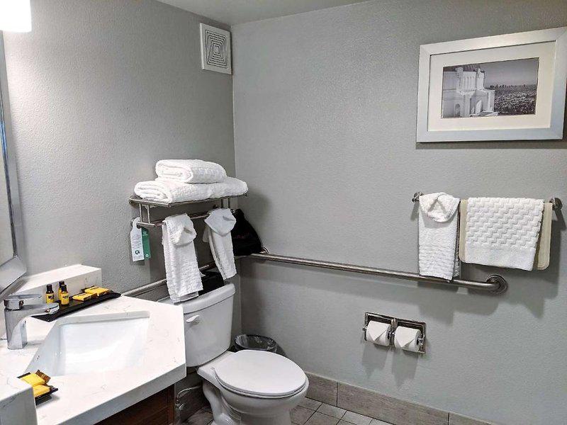 F5EEA922C566EABA6261717D24BF3291