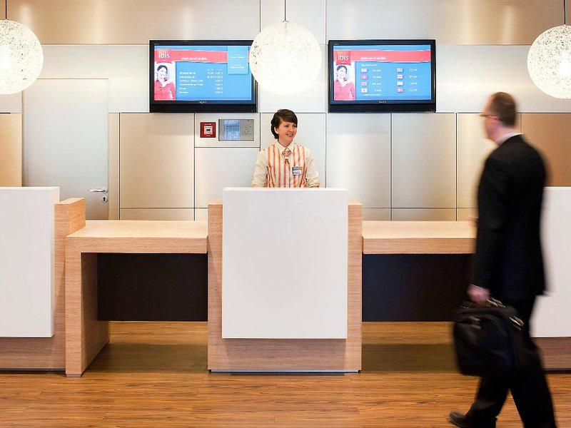 FF8114B6BA927CEE6B6361834D5C701E