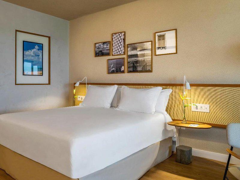 AA39603A0A7D42474D16AD77D7B8D5EC