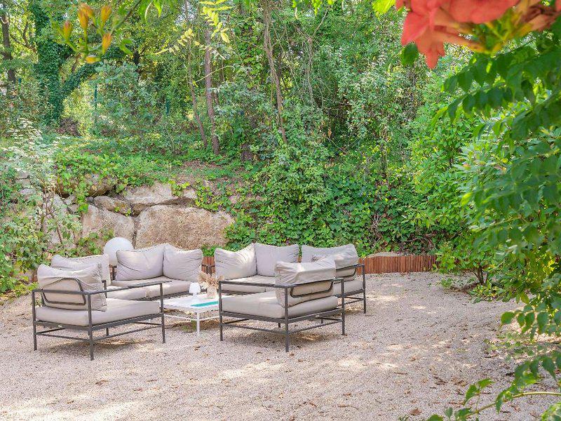 B12520A4CCFFFD5B0369E814744B3660