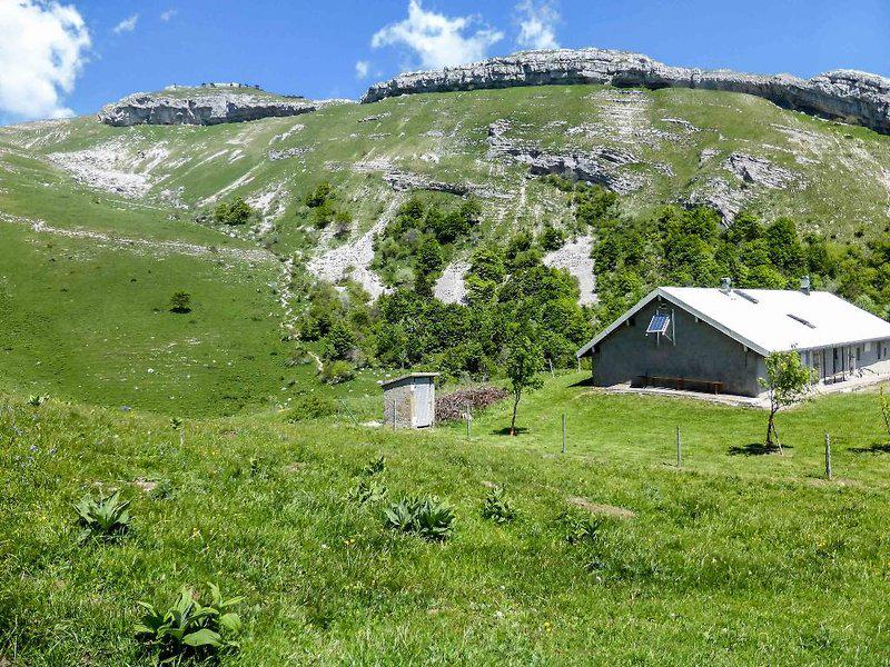 72C69E0B1BA0A7AD80D3AA3E3DEE1786