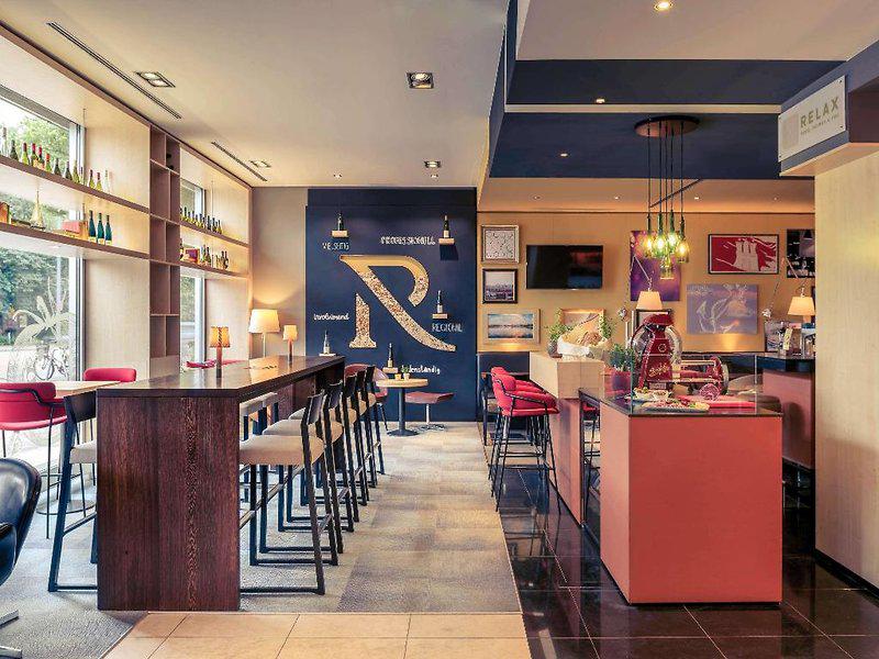 53C4933DF0F8030B21351DCD13EF9E4B