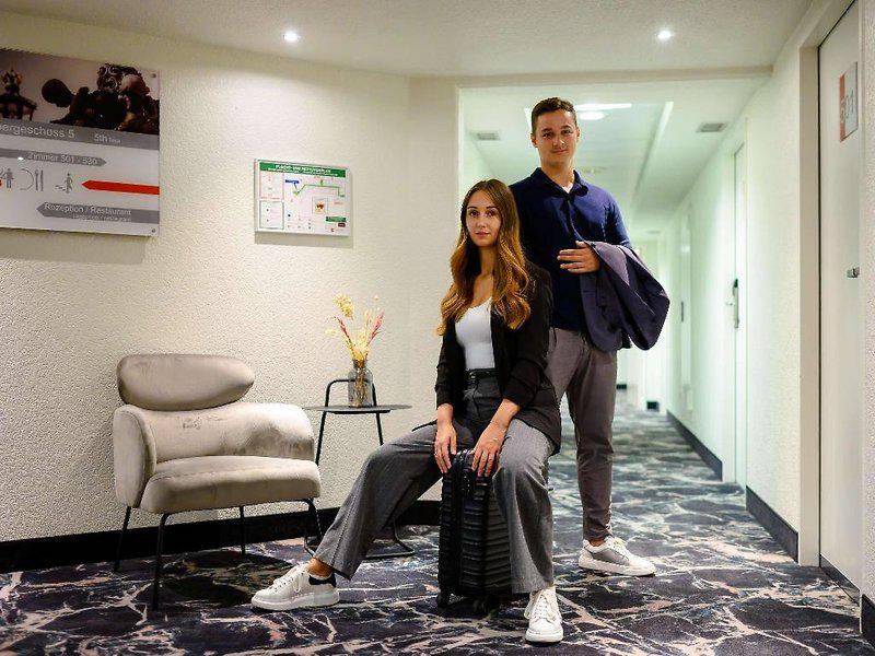 19C110165B53A2DA621742172206F2A8