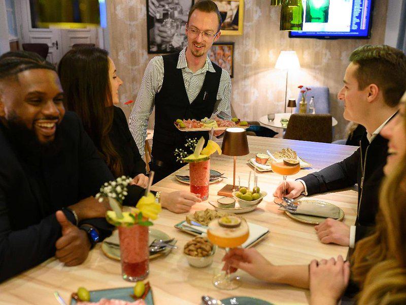 464CC12C79E3C10F31414AA710DC93BB