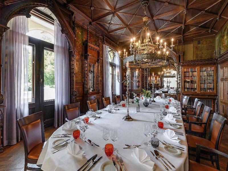 34A727CBF30EC403F3C1697570027AF1