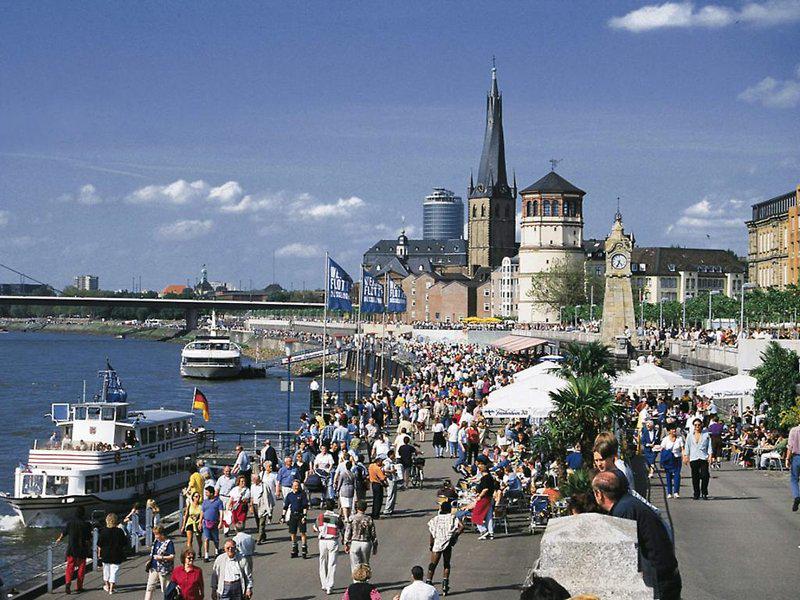 D1FBC656C54E3C58CD30DC37E64DD369