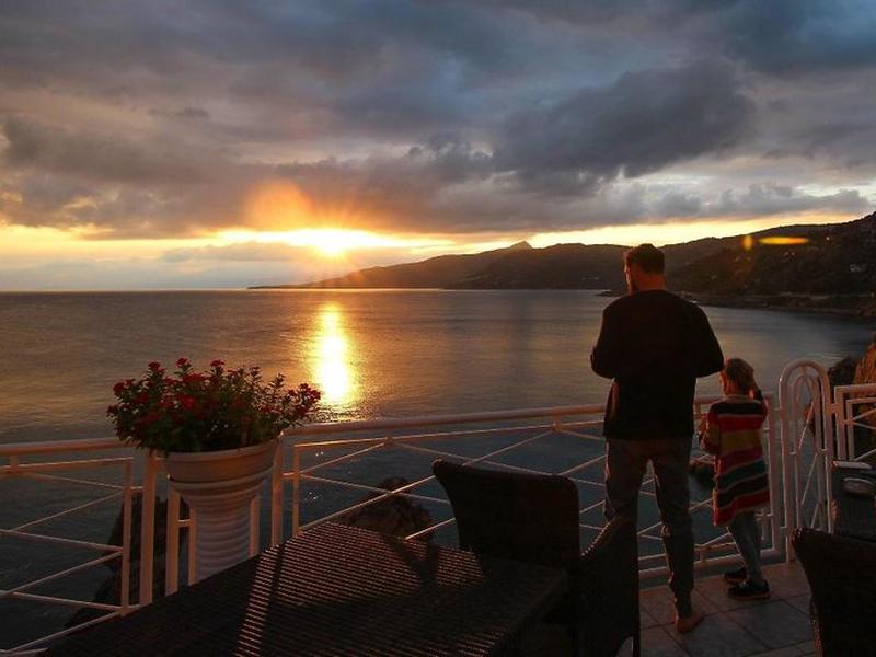 1041909CC8FBFE31F885681B3F4109A7