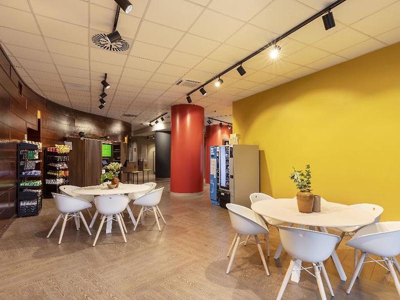 C56B290F26313D8570B978B21829E225