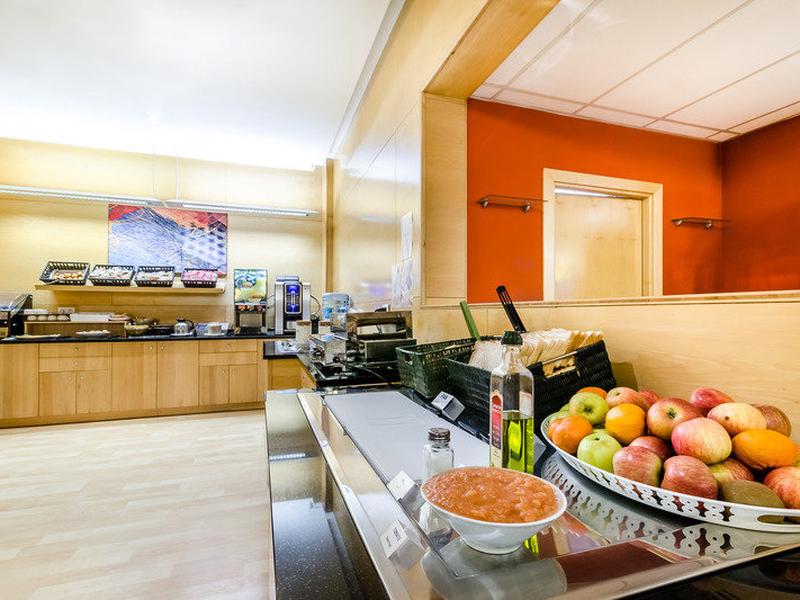 0B4D1E65E212587FBE9535BD228D0E71