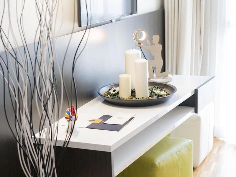 8AE0C3E93305611BE92D352338B9A679