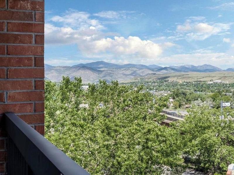 BE03ECCE601F30AA2FDD6399BADC336B