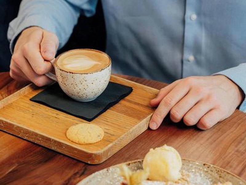 AE350F02A3736D45F1686E9CCCACACAF