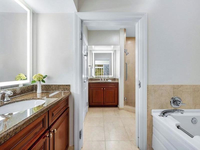 B4950BBDBAF45AFC9B6439FE91E1FEC2