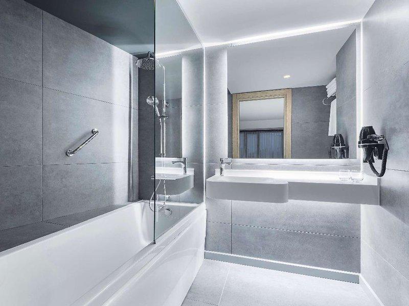 86F03538E5AD625F20E9E1750CAD88C1