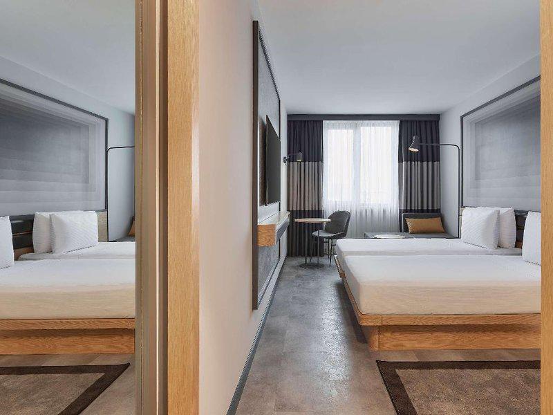 E76BD850571779C14E4ACFC89006D1B0