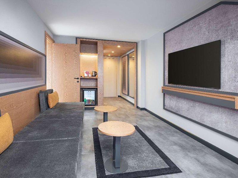 8F13A00AFDB9E04FD263D686D4715E25