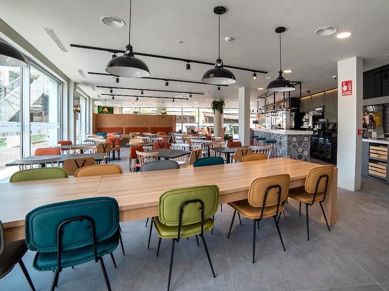 3682C405347F491567238D6DBB10C2F4