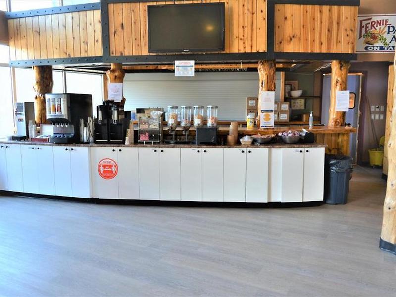 3F8BFCB7E674B6448C2CC6FDF313463C