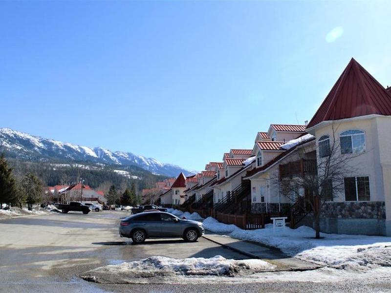 8F9284AC66AF426D677A9280FFE211C4