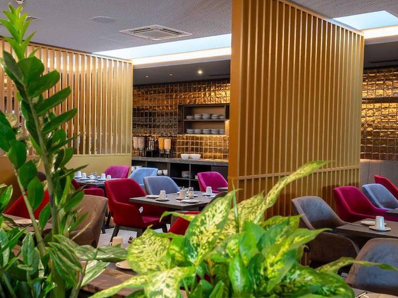 257DB776A6440E262A38D99721A52CE2