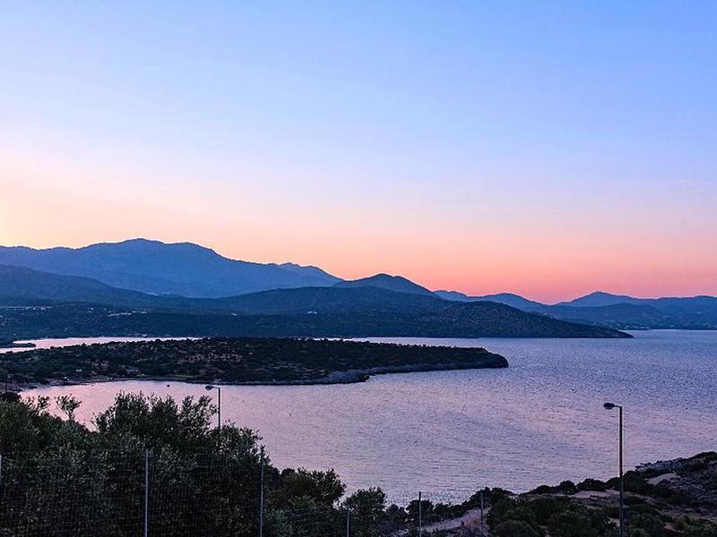 A6DE5199DBD006E27150E0B26AA3F234