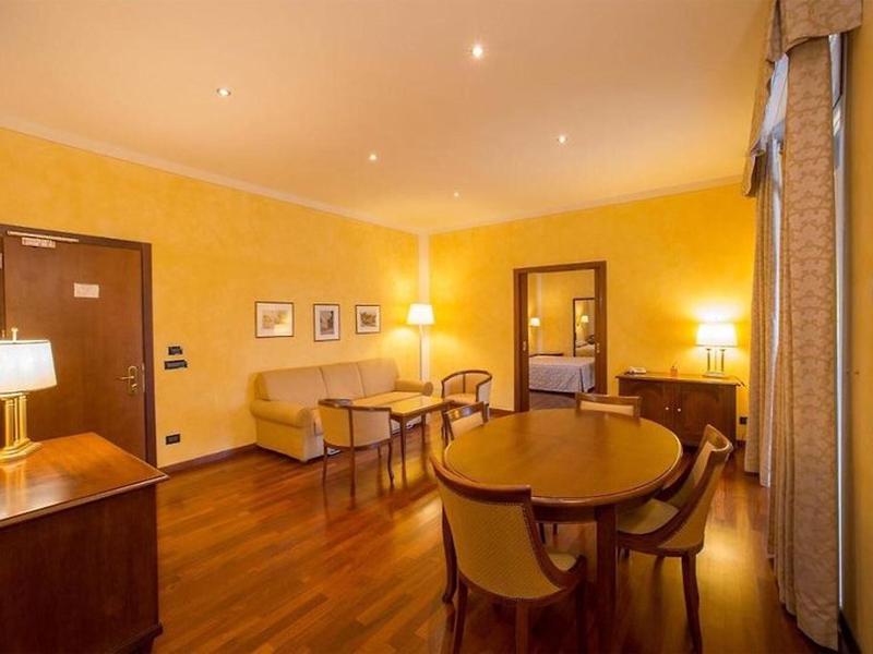 86610F4245FFD7D7C2C9289868D3D93B