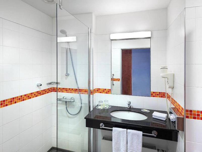 876BE3F982F388591403B32D93AAB145