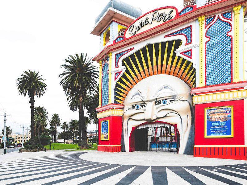 D43B8D27075E3EEA1333E06C823D2F38