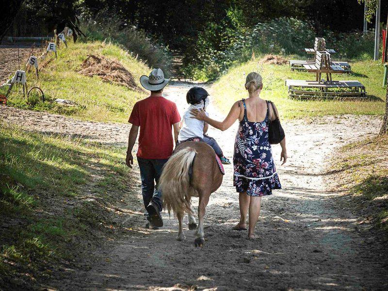 013AA1A0646A7D3DFD32A03B2476E3A0