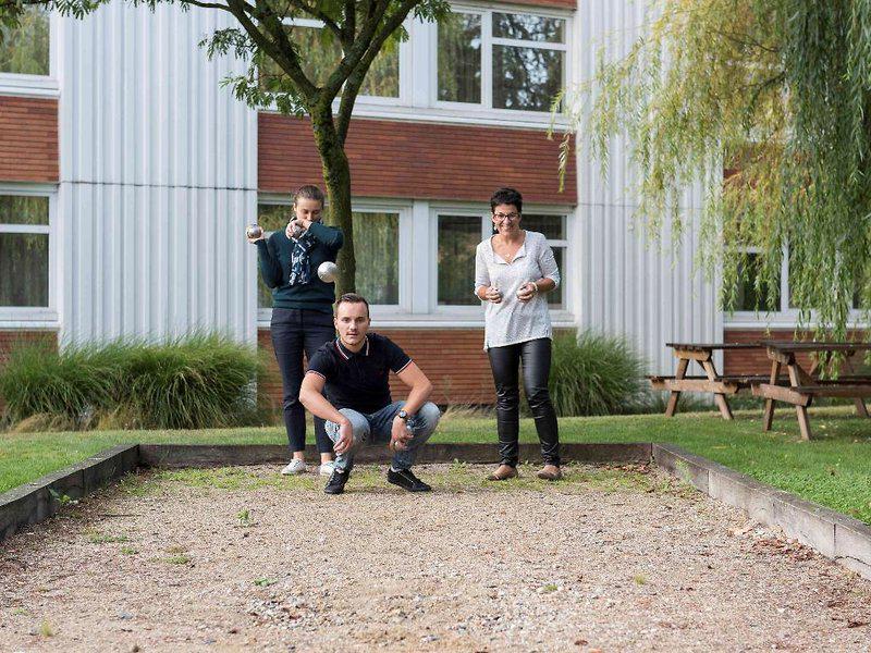 9A06958D8BF0B5A13ADDC46EB6925904