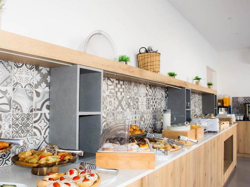 648E970E6F328BF99C9ED9E7E17B1953