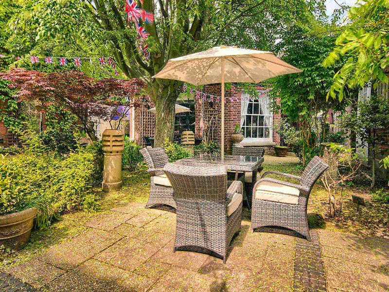 CE0A319FB8D6F2ADA130920F17759E41