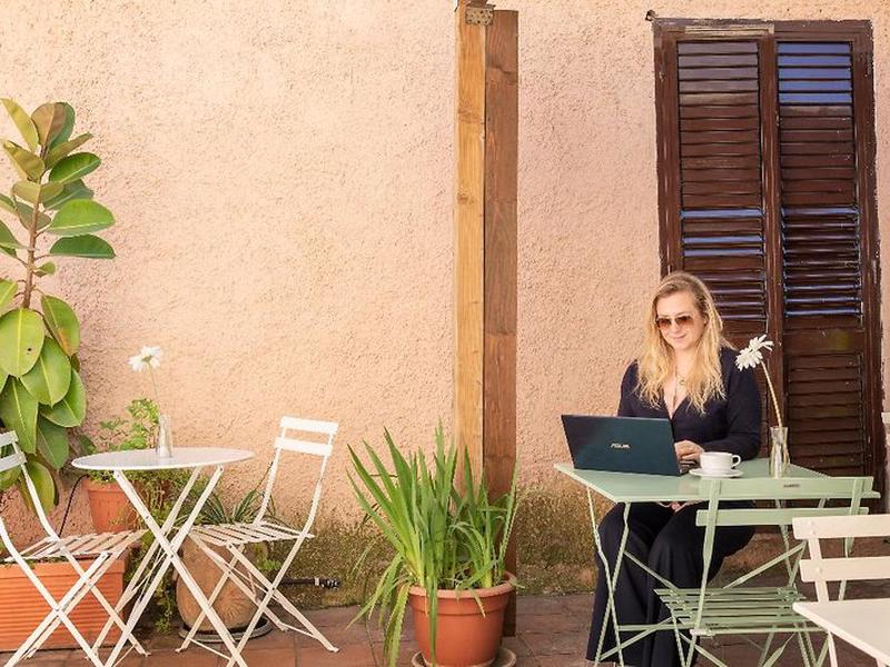 B0F1B1B88377E9ACBA7B1FC6511E9BB4