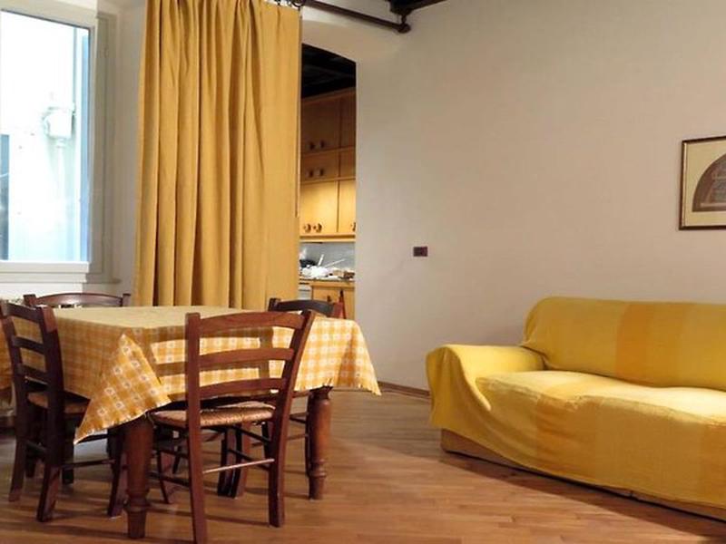 5CC24F3A919B3949BABE3B5E1E757B6D