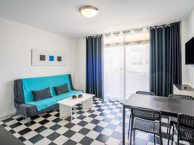 8E71B9FB72031B96D06C64D0227ABBEF