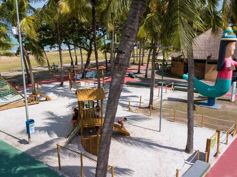 9CF09E30F0AC2A8945CBFB78BBF3B836