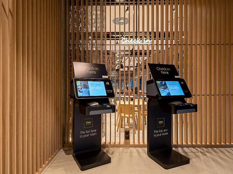 FB0B1A0D70BEE8553B5D32E6C77FF3FE