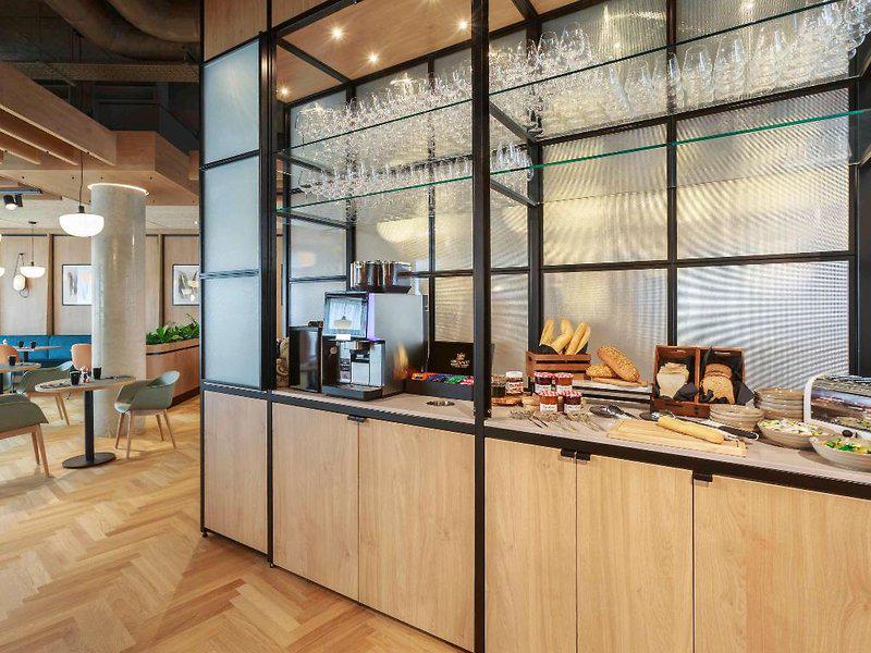 AC05BA1CD7B7FFE8AF58BF4E346DC854