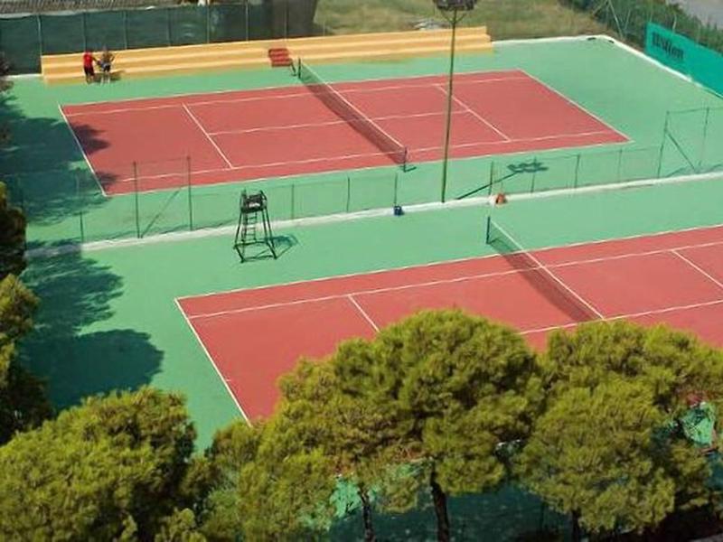 5C5CF39B96B2643CD61B2EE04D4063D7