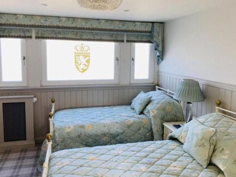 A5917DB68F87C6E02B2984BAE38FF236