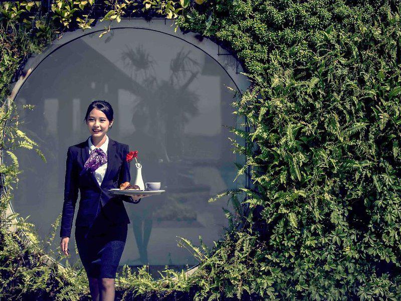 ED3CA90003E5372813194A18A413E822