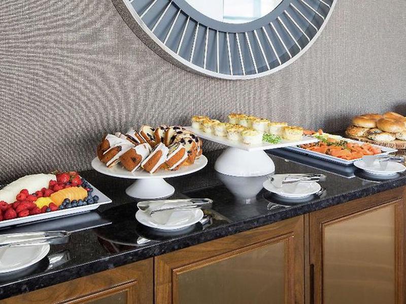 465FCC5721FA844762DA6EDD9102AD1D